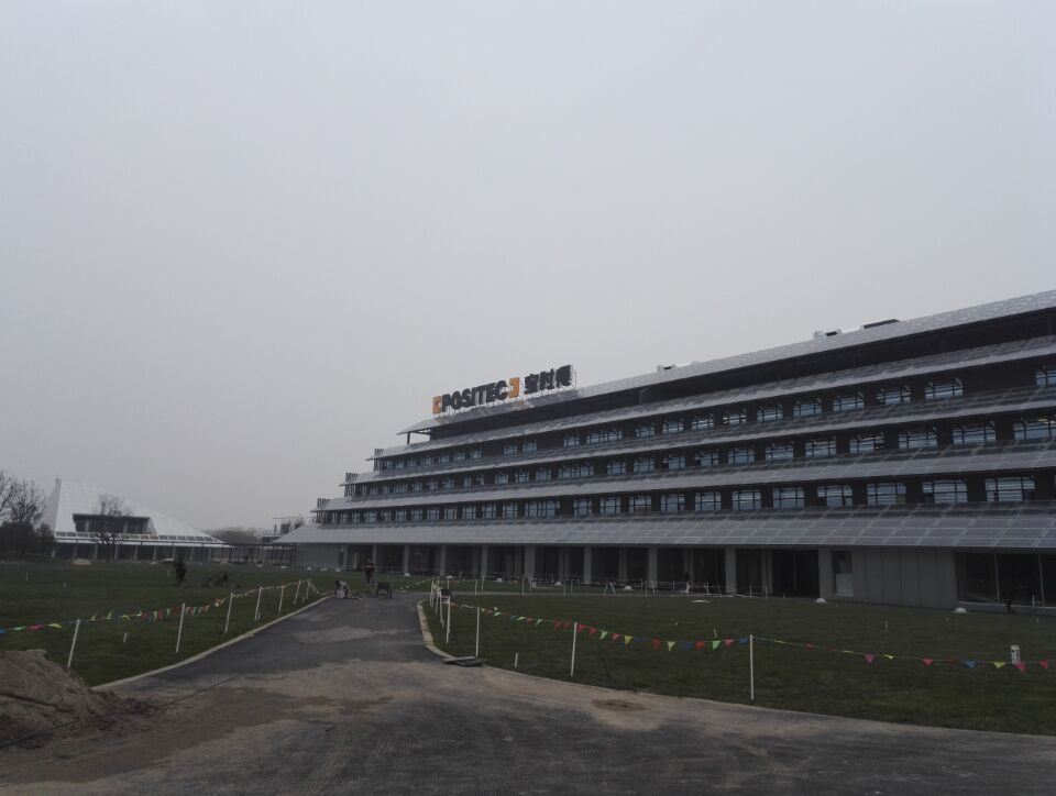 我們的服務(wù)涵蓋了住宅室內(nèi)裝飾裝修后、建筑地面防滑產(chǎn)品銷(xiāo)售