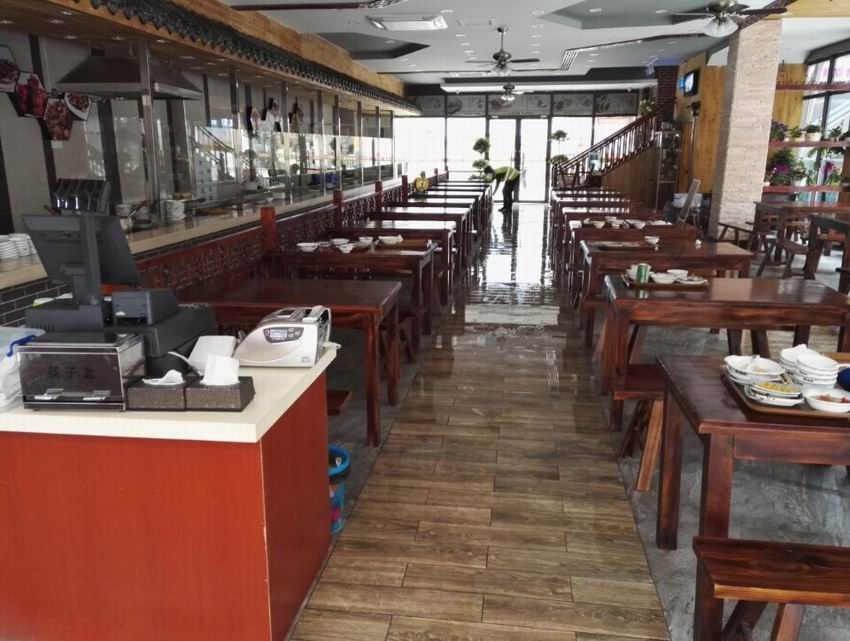 江蘇蘇州尚味軒壹號(hào)食堂地面防滑處理 (1).jpg